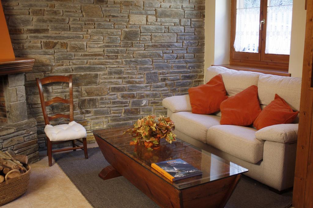 Apartamentos Valle De Aran Mont Екстериор снимка