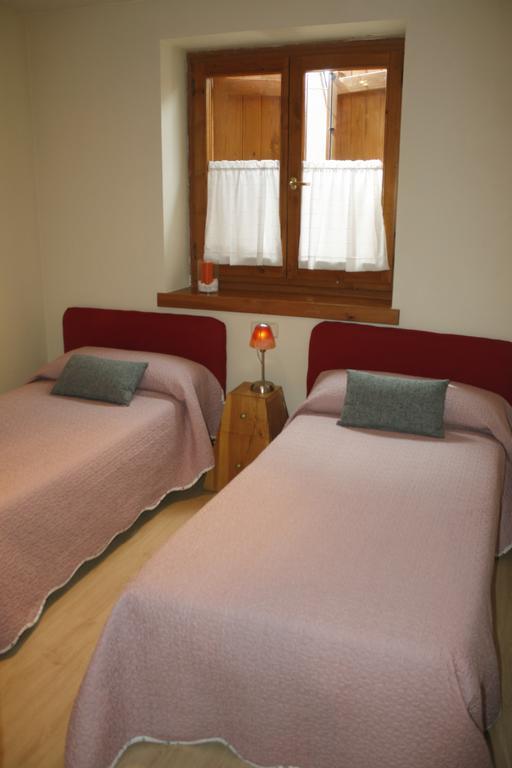 Apartamentos Valle De Aran Mont Стая снимка