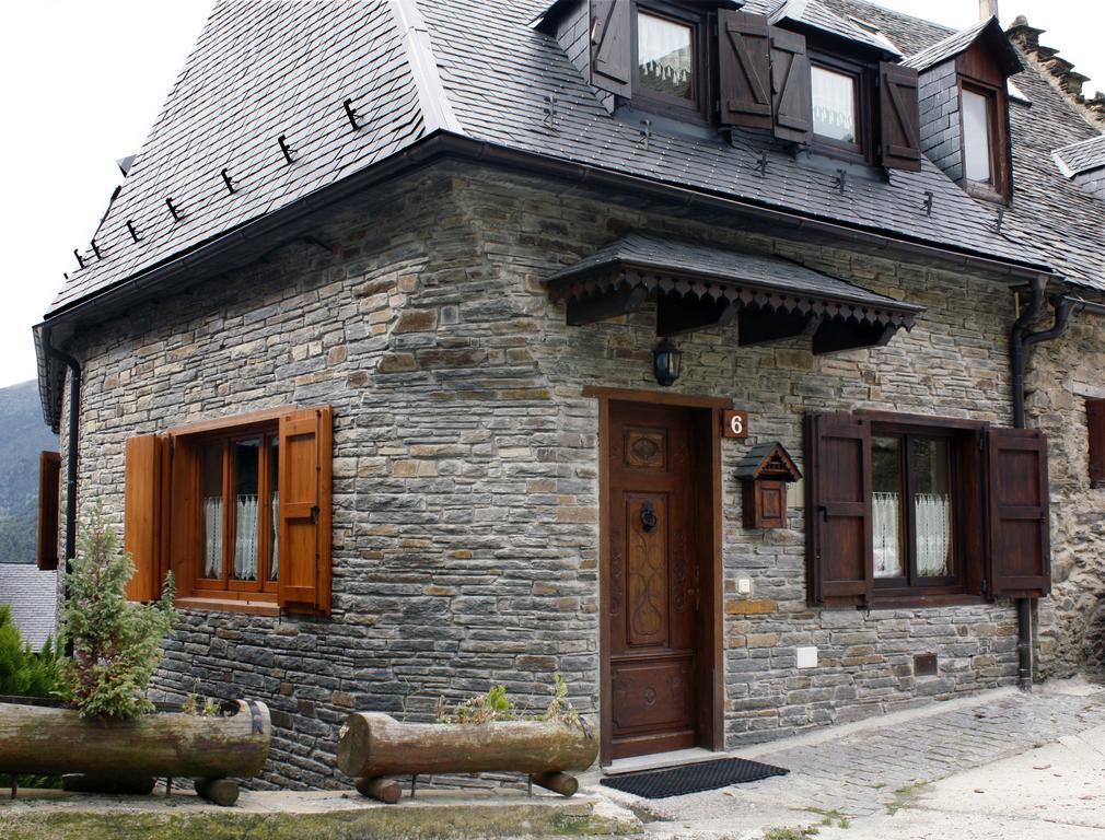 Apartamentos Valle De Aran Mont Екстериор снимка