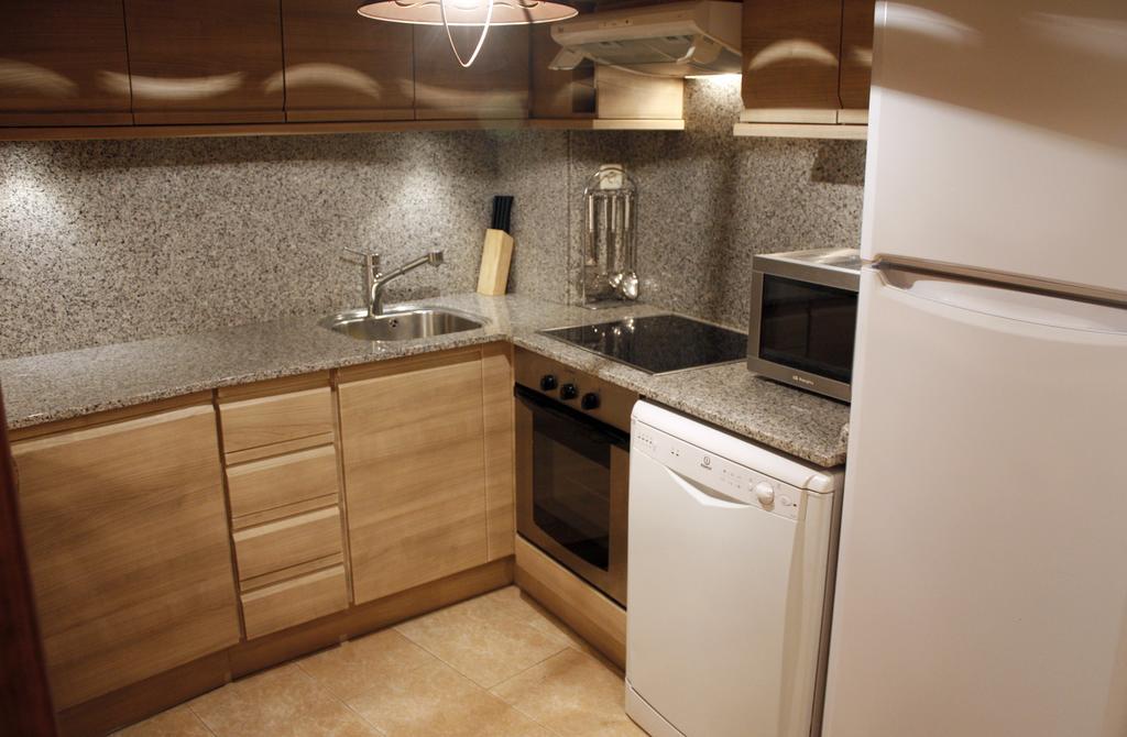 Apartamentos Valle De Aran Mont Екстериор снимка